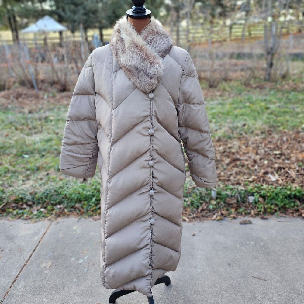 Bill Blass Puffer Down Coat For Women Fur Collar Size 10 - Picture 2 of 12